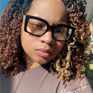 Meet your Posher, Josilyn